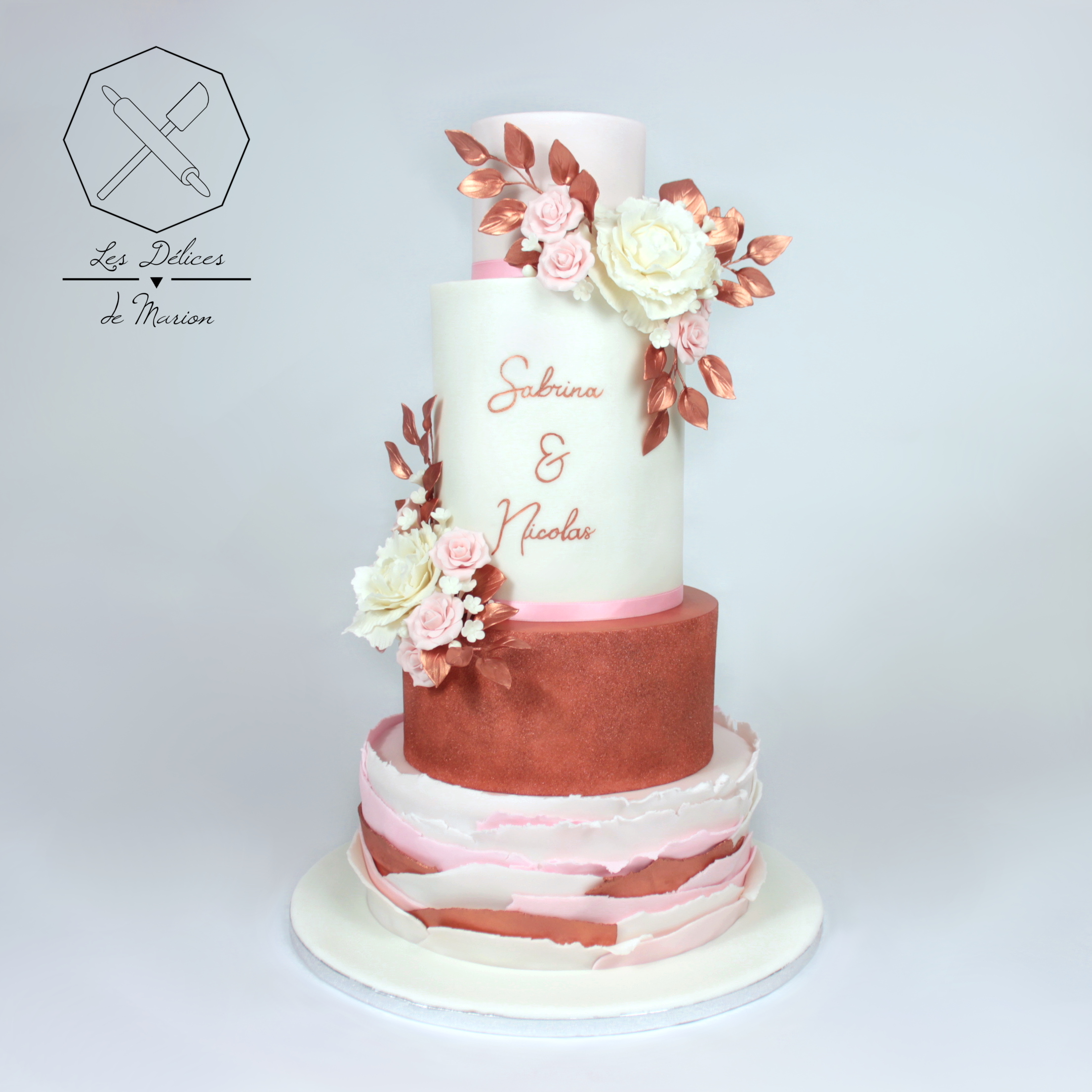 wedding_cake_gateau_mariage_or_rose_fleurs_gold_cake-design_delicesmarion